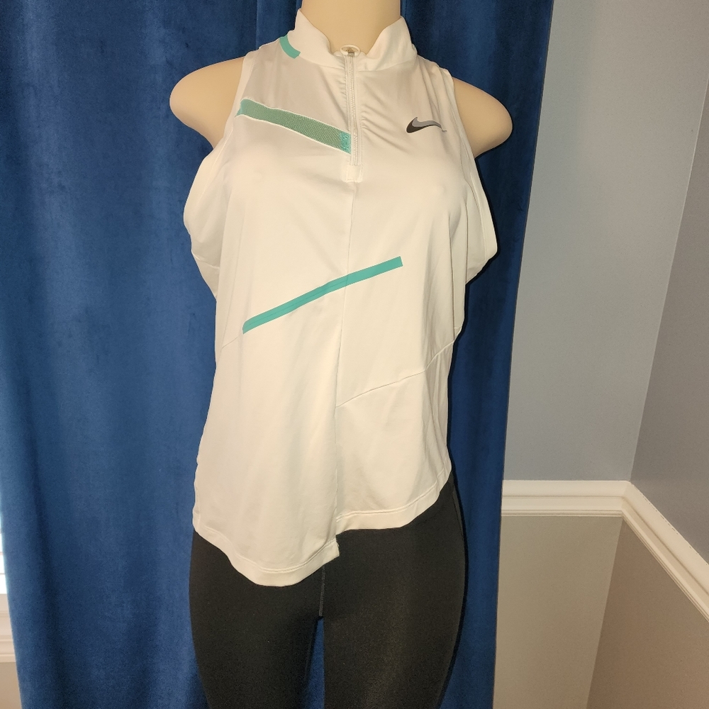 Tennis top